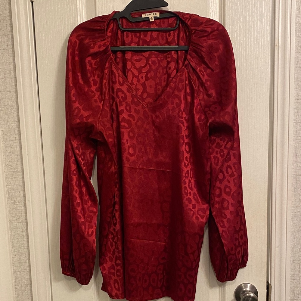 JODIFL Scarlet Animal Print Blouse